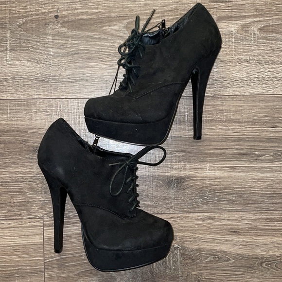 Forever21 booties size 9 NEW - Picture 1 of 6